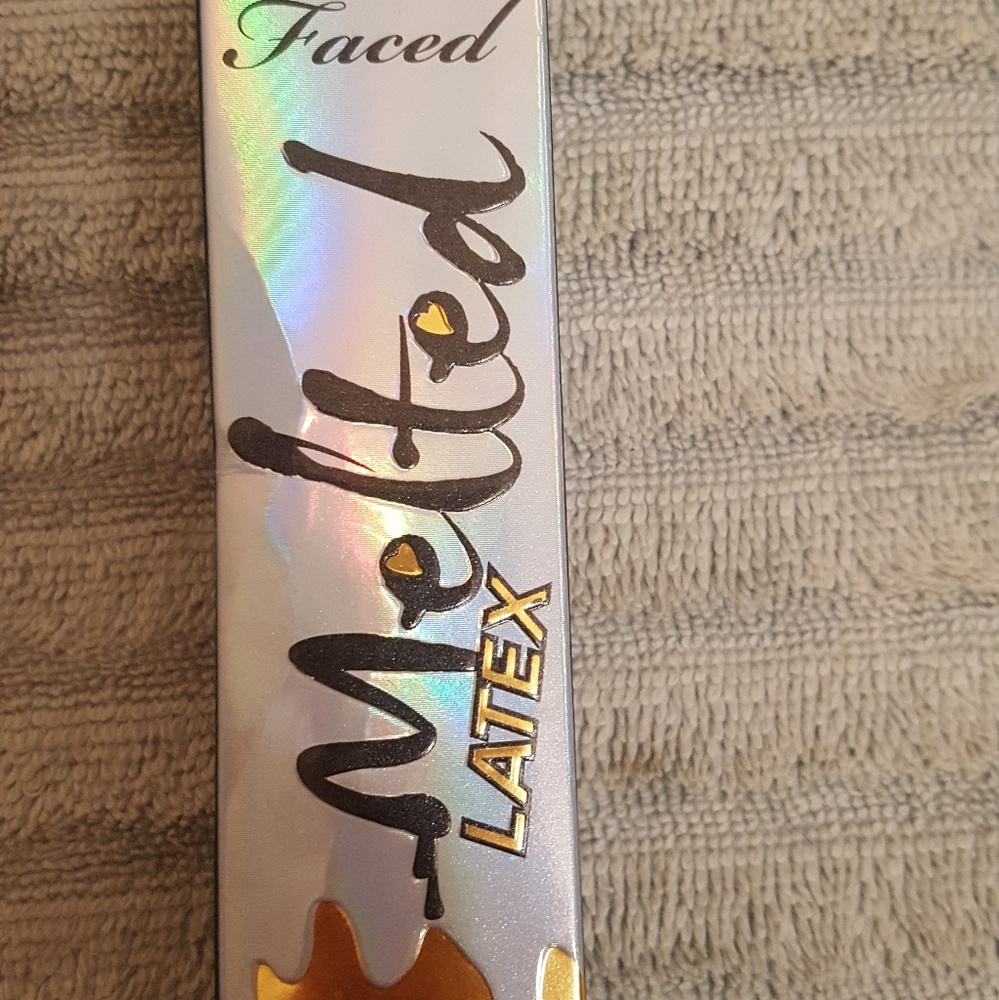 Too faced melted latex unicorn tears